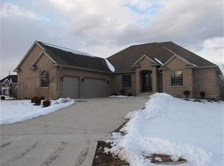 124 Cariese Dr, Springboro, OH 45066