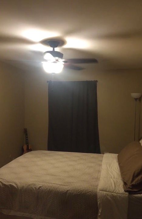 Main bedroom with walk-in closet