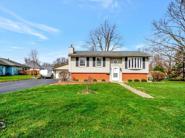 589 S Walnut St, Chebanse, IL 60922