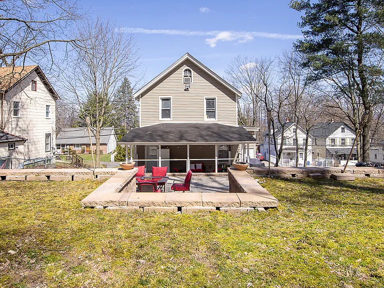 325 Westside Ave — Photo 24