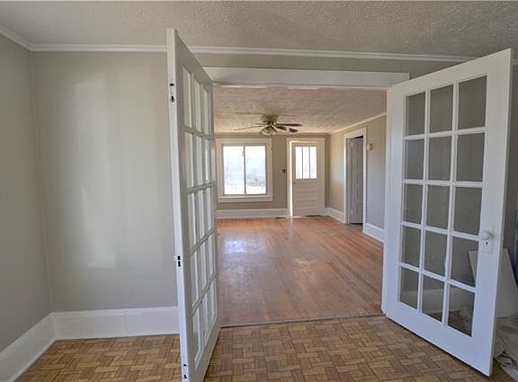 3rd image of 2631 Country Acres Pl