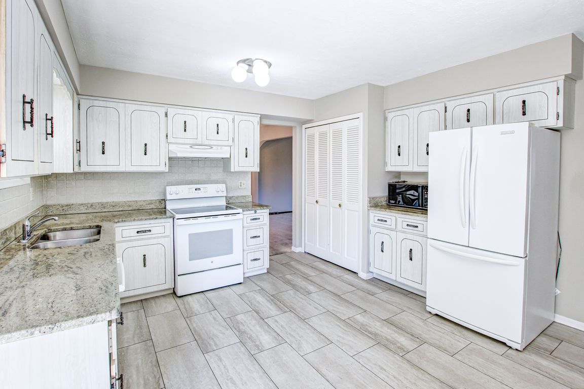 next background image