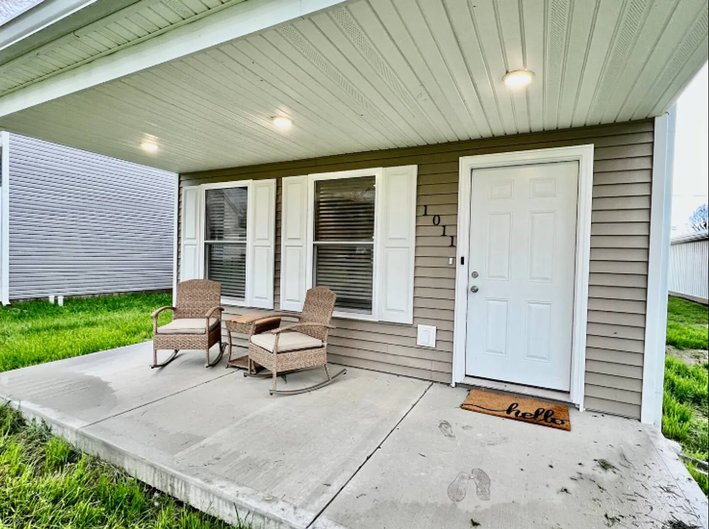 Quiet NEW home Greensburg, Indiana — Photo 2