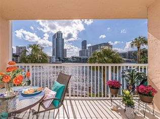 121 Golden Isles Dr APT 105, Hallandale, FL 33009