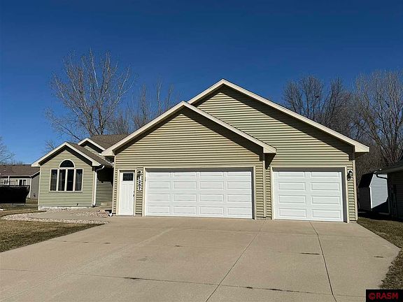 4th image of 1287 Bellflower Ln NE