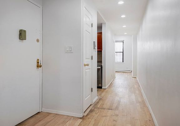 2nd image of 223 W 138th St #5