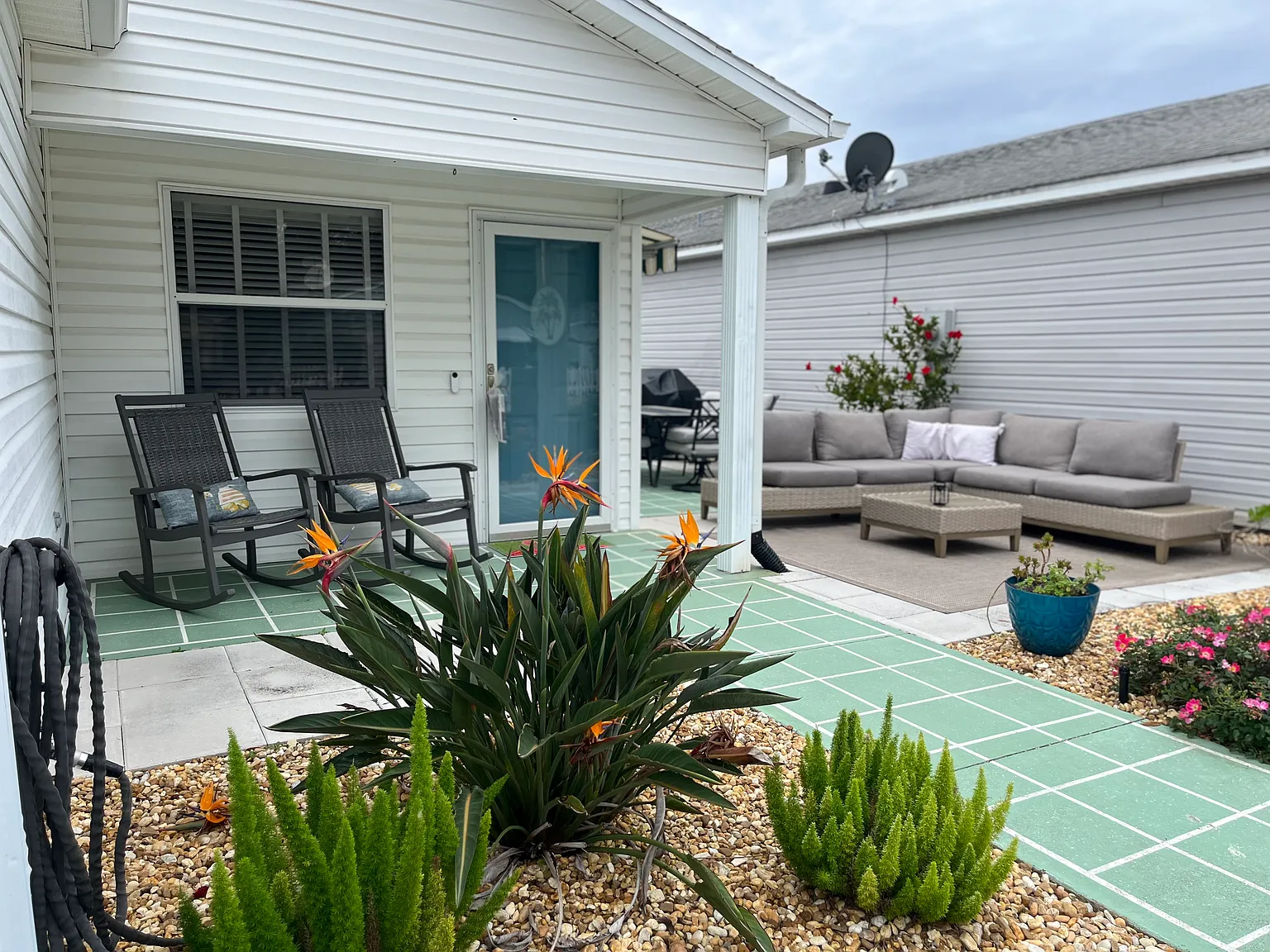 726 Villita Ln — Photo 1