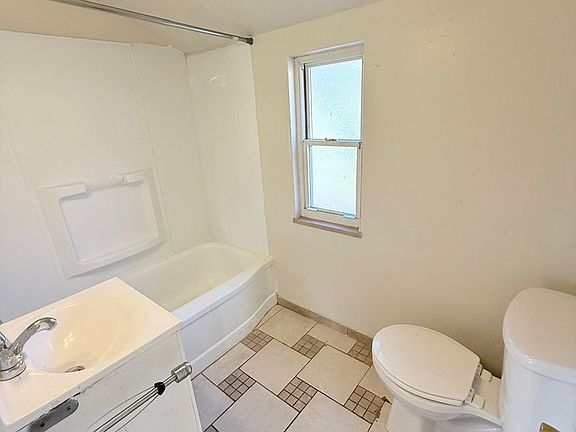 4th image of 8017 Thon Dr