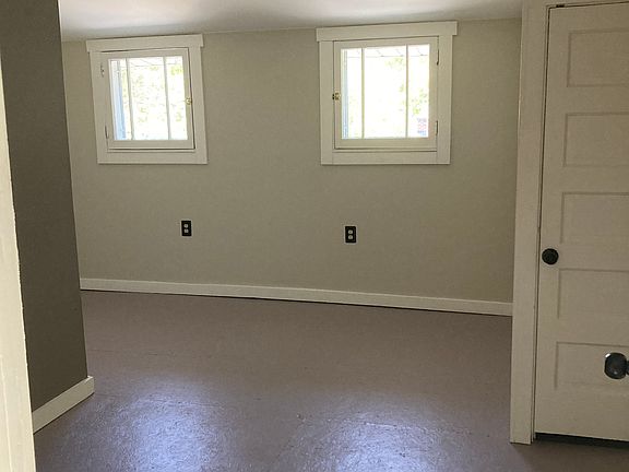 5th image of 2021 Maplecrest Dr