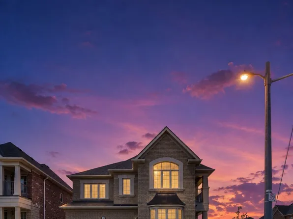 566 Brisdale Dr, Brampton, ON L7A 5J4