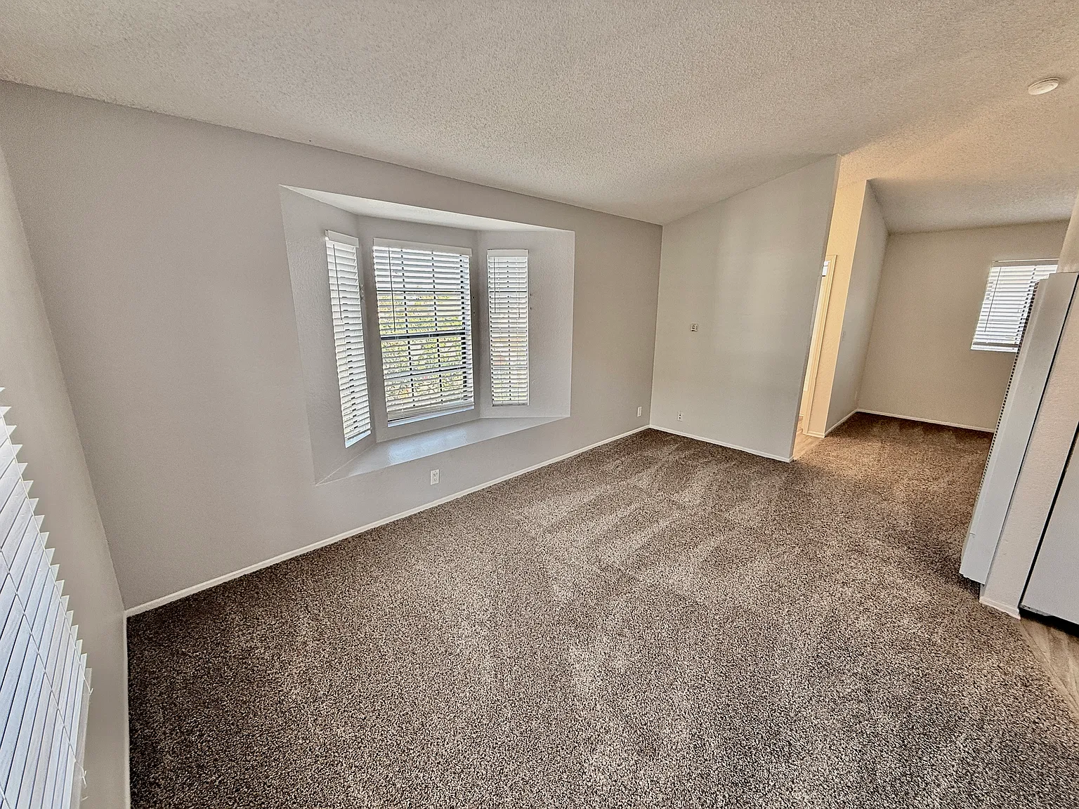 Studio, 500 sqft, $1,748 — Photo 2