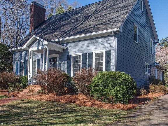 3rd image of 1835 Sussex Ln