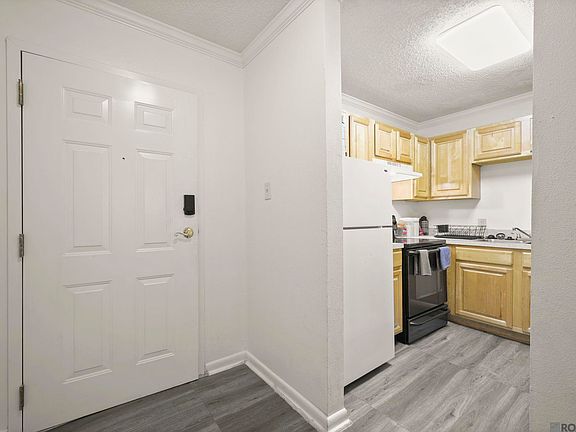 3rd image of 4735 Government St APT 219