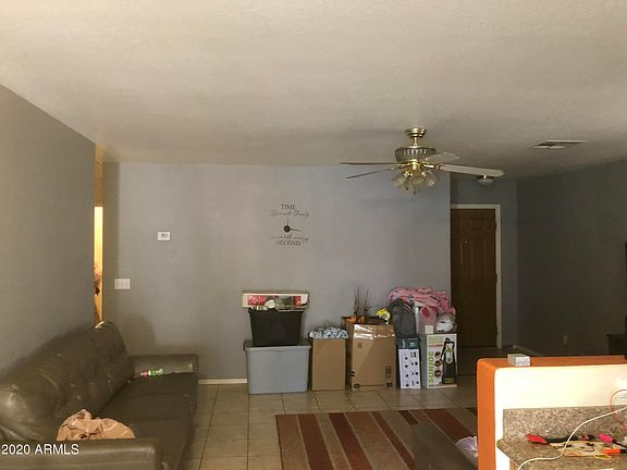 3rd image of 5918 E Valley View Dr