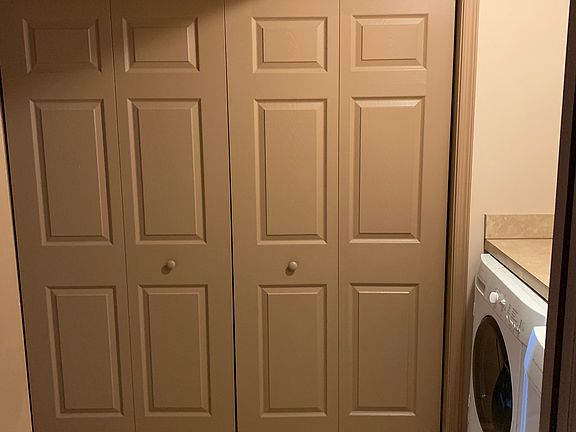 Water heater closet