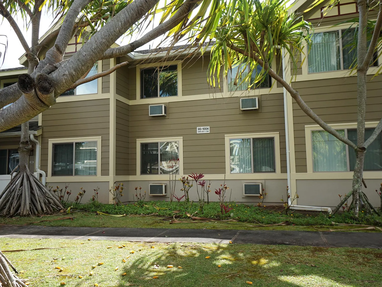 2 bed, 704 sqft, $2,500 — Photo 1