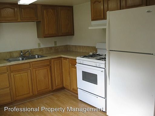5th image of 2766 Pleasant Ave #A