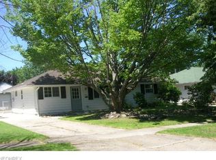 324 Thelma Dr, Sheffield Lake, OH