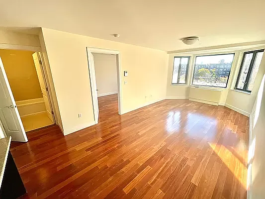 Rented by Contact Realty | media 16