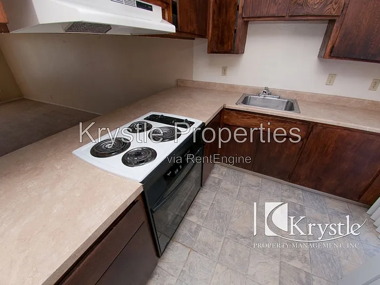 3366 Tennessee St #14 — Photo 5