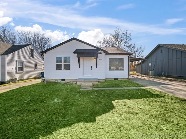 222 E Woodrow Pl, Tulsa, OK 74106