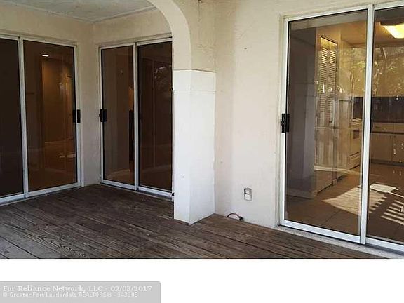 5th image of 1590 Springside Dr