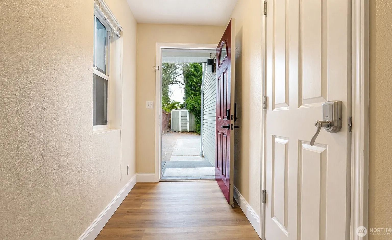 2 bed, 2.5 bath, $2,500 — Photo 4