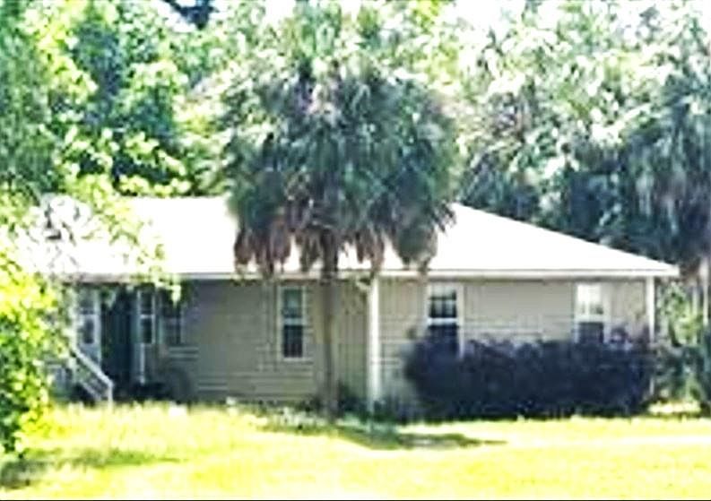 1st image of 422 NE Palmetto St