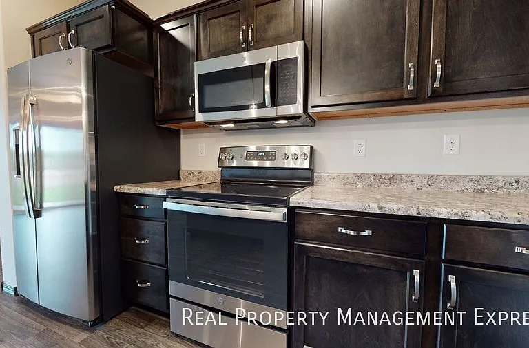 4615 E Leubecher Pl — Photo 5