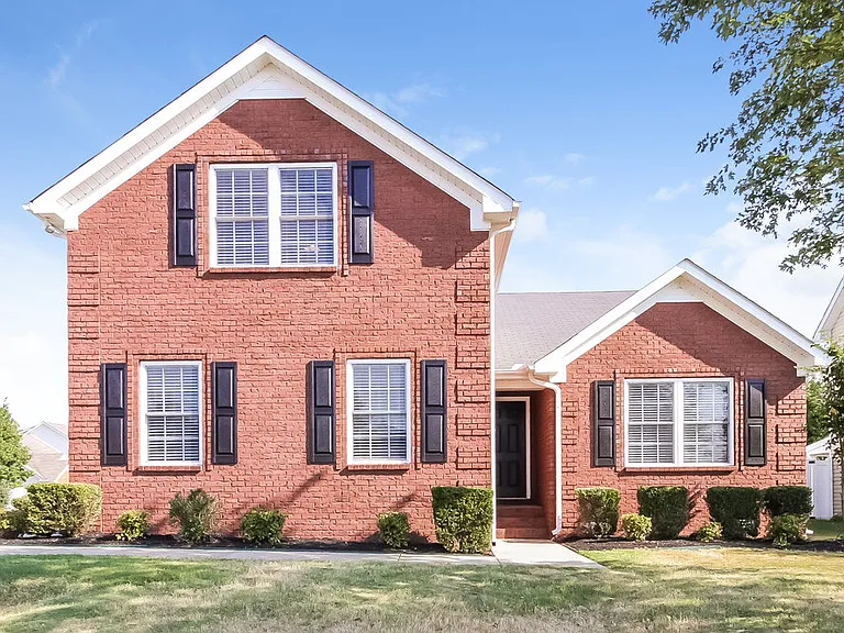 3750 Maya Dr — Photo 1