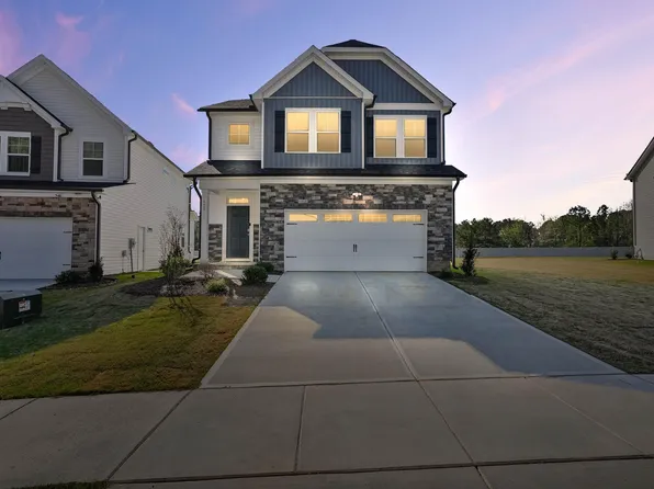 428 Longleaf Glen Ln, Zebulon, NC 27597