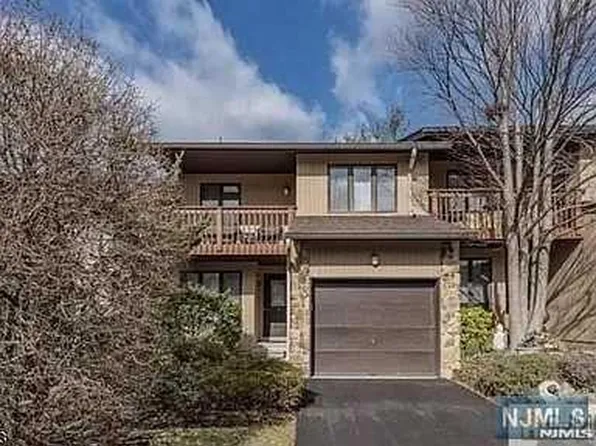 7 Dogwood Ct, Woodland Park, NJ 07424