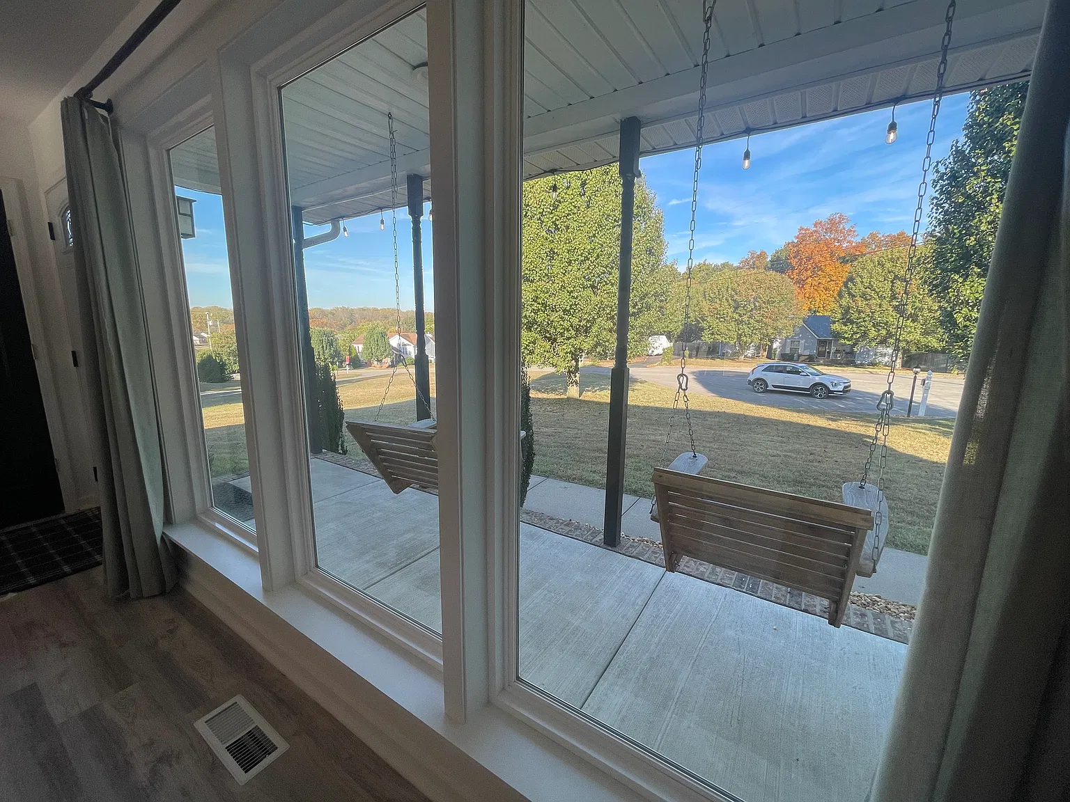 3 bed, 1206 sqft, $2,500 — Photo 3