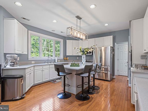 5th image of 12980 Highland Oaks Ct