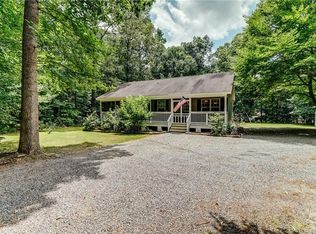 779 Robertson Town Rd, Bumpass, VA 23024