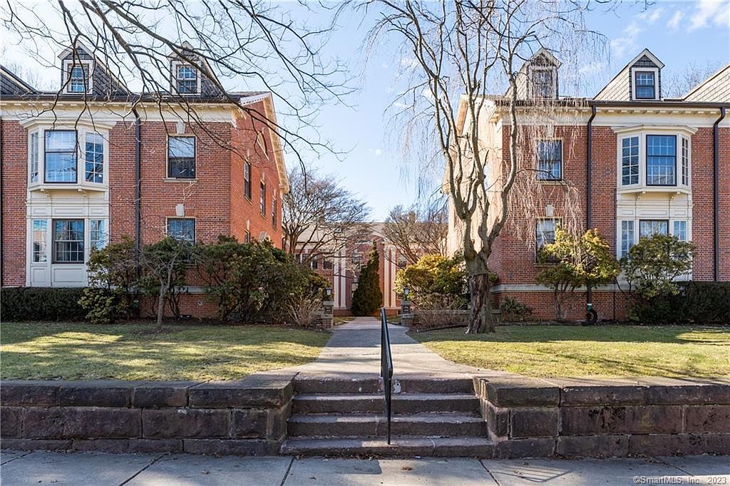 Whitney Avenue Historic District, New Haven, CT Real Estate