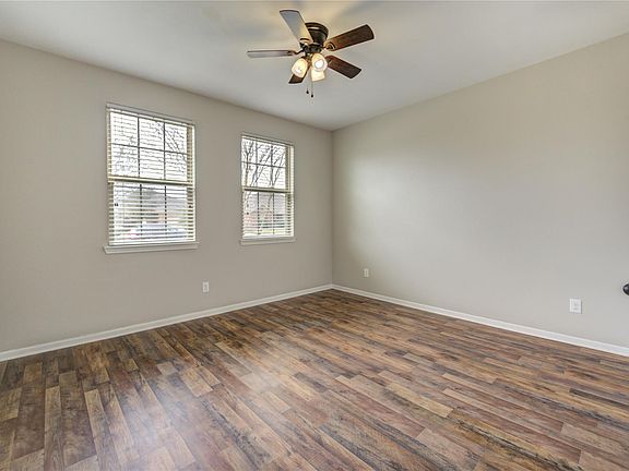 5th image of 3102 Sandpiper Dr