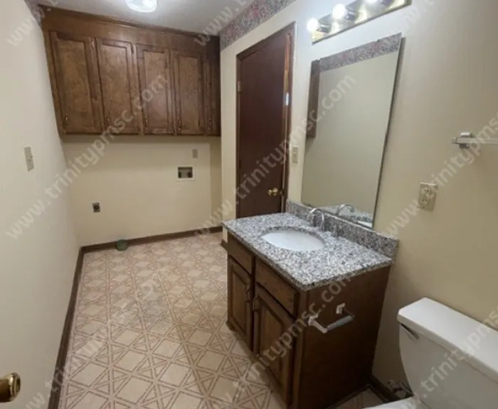 407 Nelson Dr — Photo 5