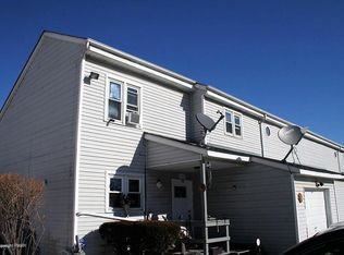 222 Nittany Ct, Mount Pocono, PA 18344