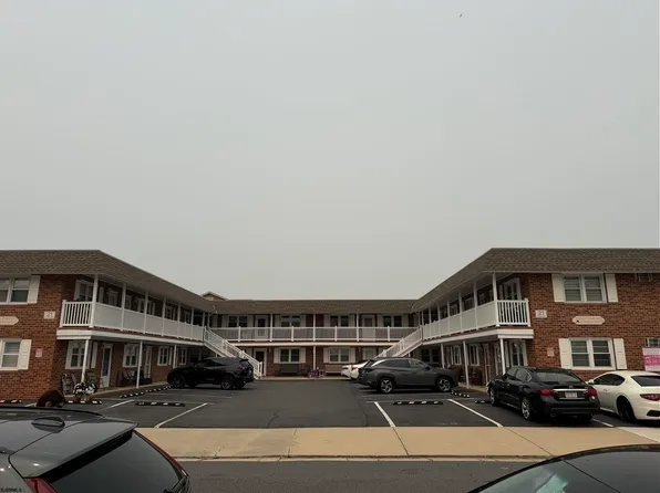 21 Monroe Ave APT A8, Margate City, NJ 08402