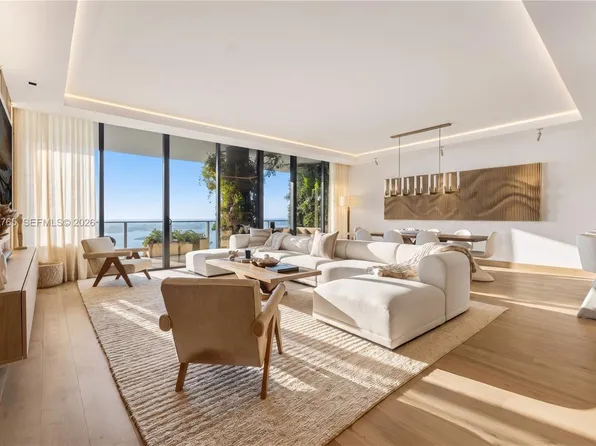 700 NE 24th St #Penthouse 5902, Miami, FL 33137