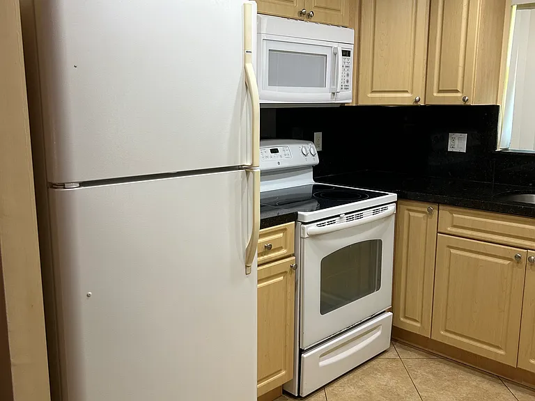 5300 Washington St #R104 — Photo 1