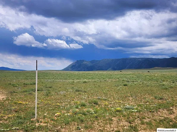 24 Bronco Rd, Laramie, WY 82070