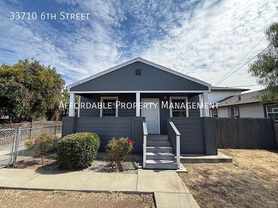 1st image of 33710 6th St