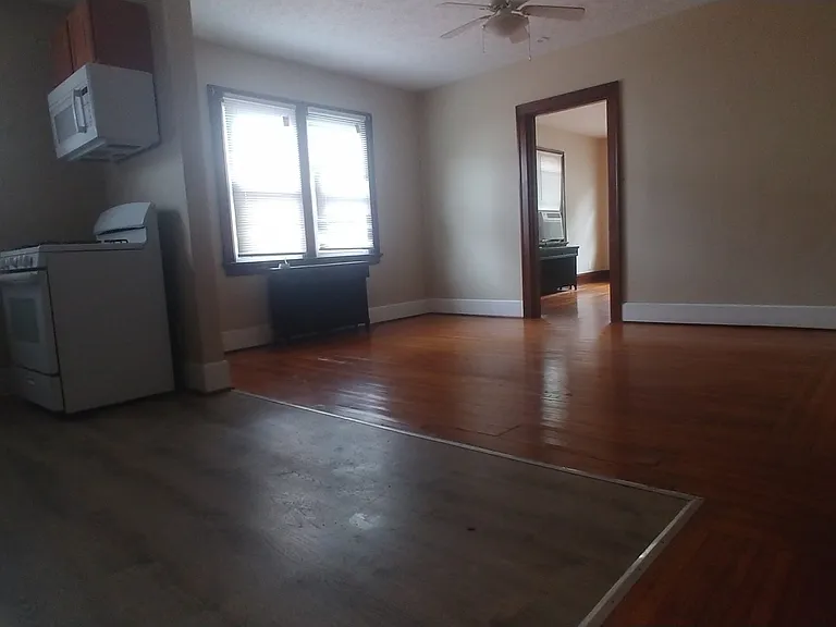 2941 Montana Ave — Photo 5