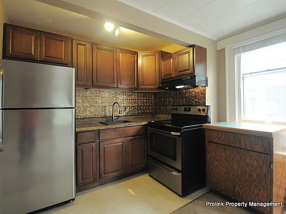 1st Fl - Kitchen
