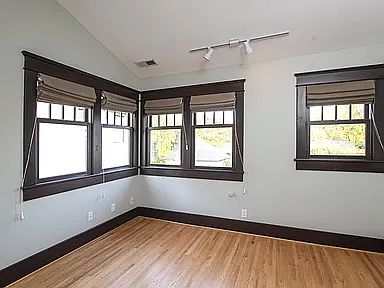 5th image of 2502 Belmont Blvd