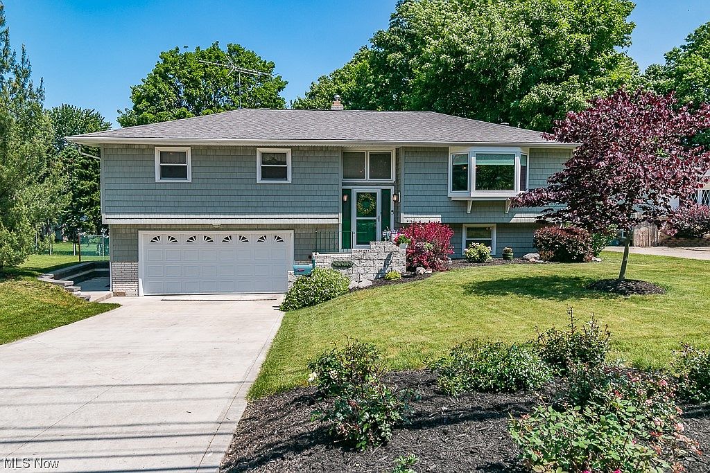 30073 Ridge Rd, Wickliffe, OH 44092 | Zillow