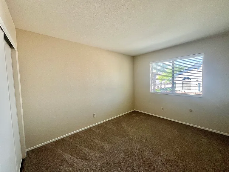 2929 Domino Way — Photo 37