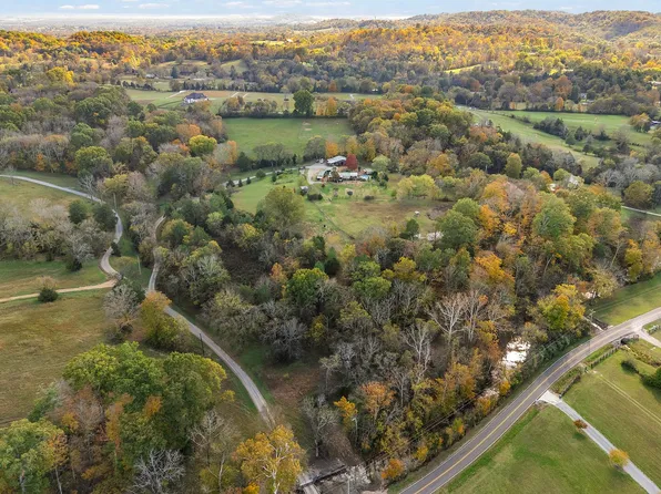 150 Nolen Cir, Gallatin, TN 37066